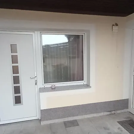 Topwohnung 45m2 Oder Weisses Budget 15 M2 - Naehe Gruenberg Lejlighed Gmunden