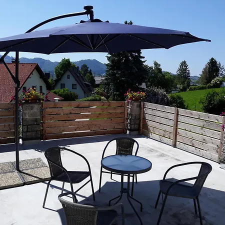 Topwohnung 45m2 Oder Weisses Budget 15 M2 - Naehe Gruenberg Lägenhet Gmunden