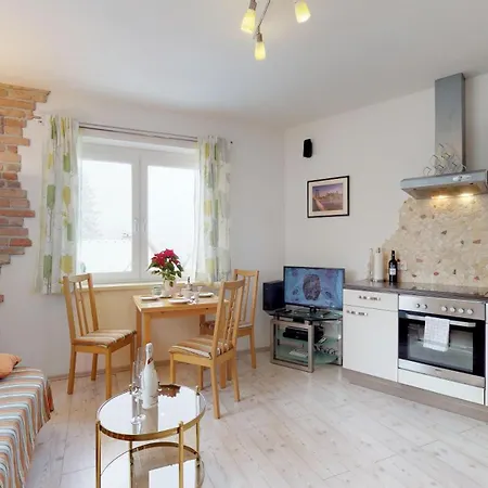 Topwohnung 45m2 Oder Weisses 15 M2 - Naehe Gruenberg