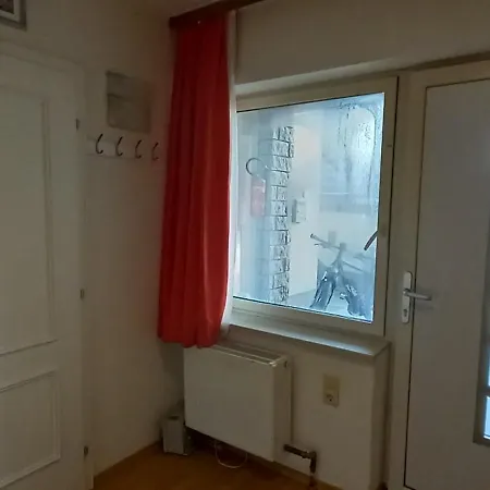 Topwohnung 45m2 Oder Weisses Budget 15 M2 - Naehe Gruenberg Lägenhet Gmunden