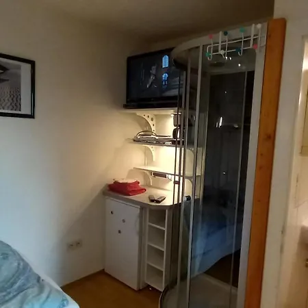 Topwohnung 45m2 Oder Weisses Budget 15 M2 - Naehe Gruenberg * Gmunden