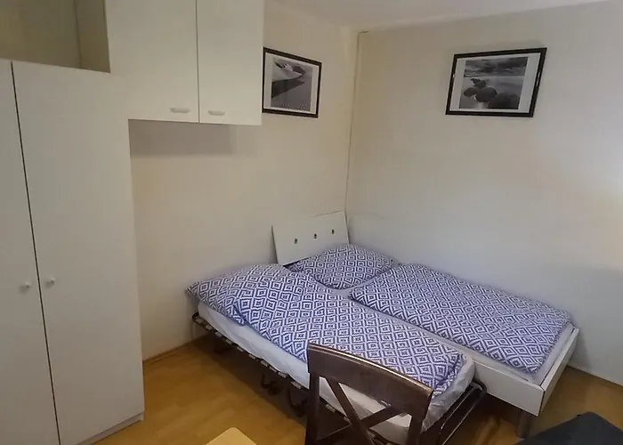 Apartment Topwohnung 45m2 Oder Weisses Budget 15 M2 - Naehe Gruenberg *