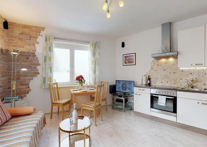 Topwohnung 45m2 Oder Weisses Budget 15 M2 - Naehe Gruenberg