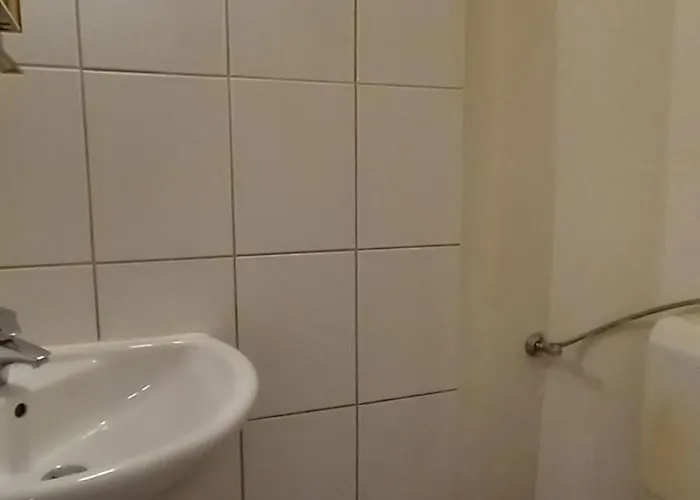 Apartment Topwohnung 45m2 Oder Weisses Budget 15 M2 - Naehe Gruenberg