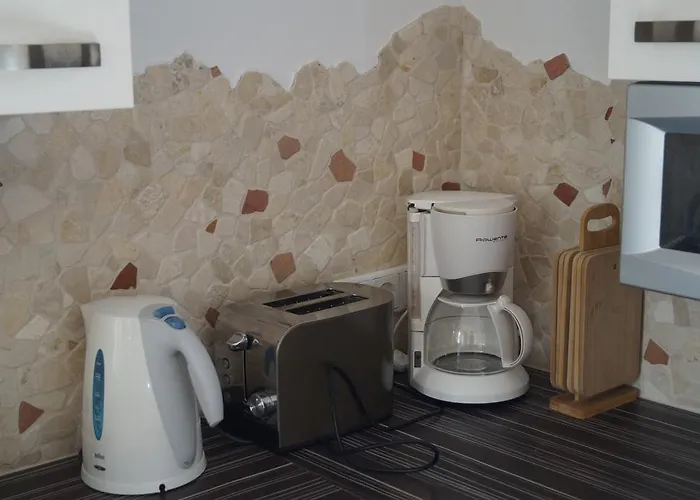 Topwohnung 45m2 Oder Weisses Budget 15 M2 - Naehe Gruenberg *